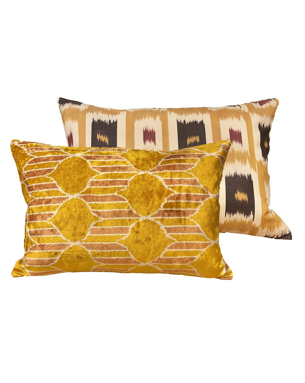 Coussin en ikat velours jaune 