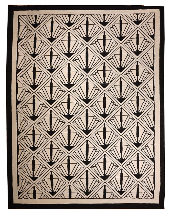 tapis graphique noir et blanc